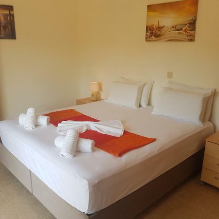 Melina'S Apartments Kalavárda المظهر الخارجي الصورة