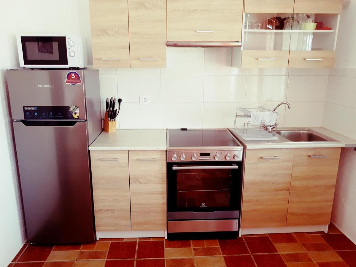 Melina'S Apartments Kalavárda المظهر الخارجي الصورة