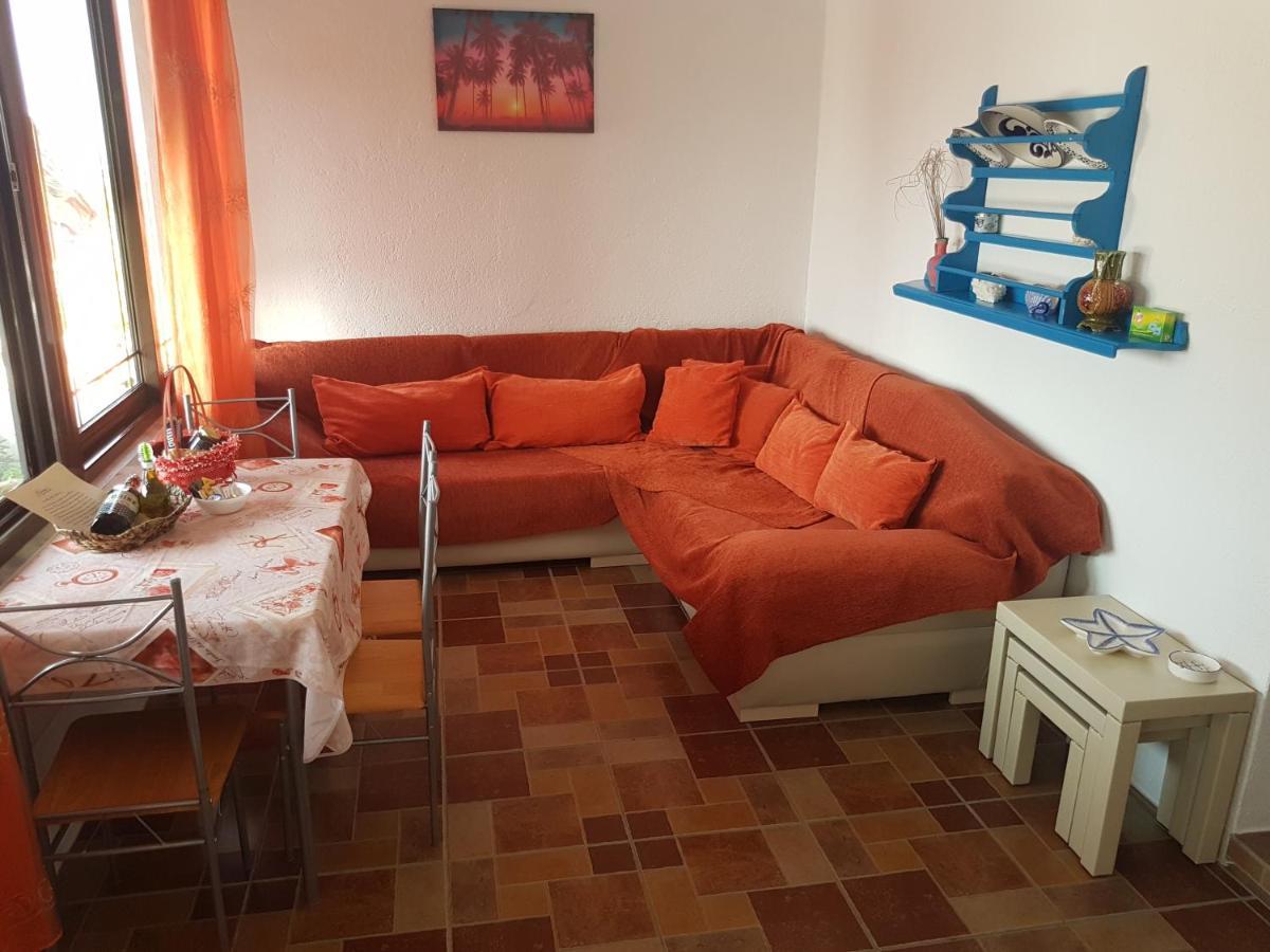 Melina'S Apartments Kalavárda المظهر الخارجي الصورة