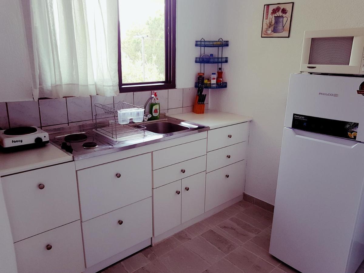 Melina'S Apartments Kalavárda المظهر الخارجي الصورة