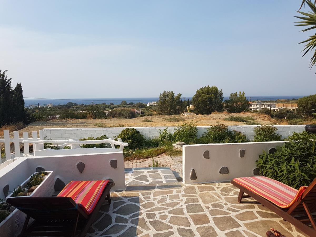 Melina'S Apartments Kalavárda المظهر الخارجي الصورة