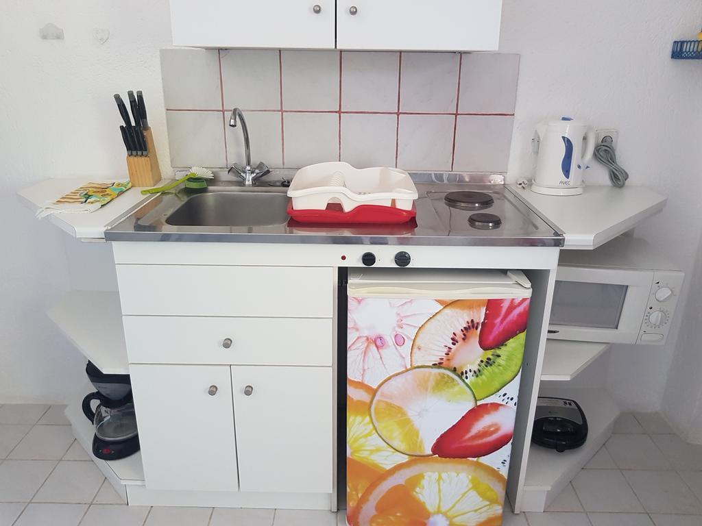 Melina'S Apartments Kalavárda المظهر الخارجي الصورة