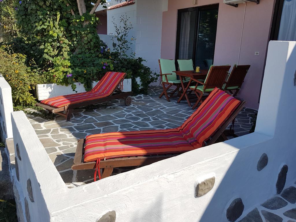 Melina'S Apartments Kalavárda المظهر الخارجي الصورة