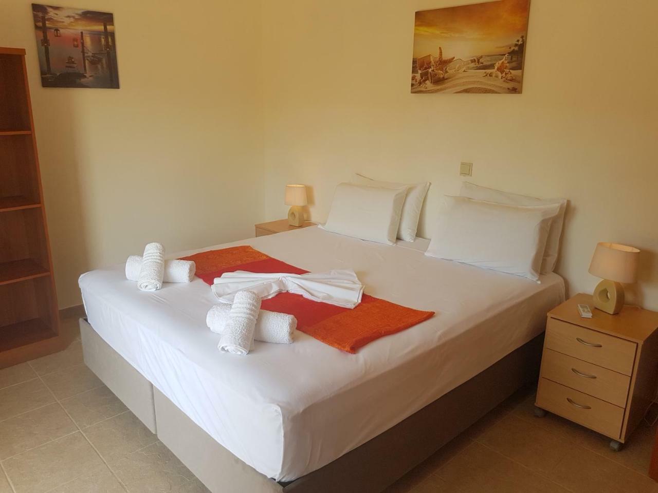 Melina'S Apartments Kalavárda المظهر الخارجي الصورة