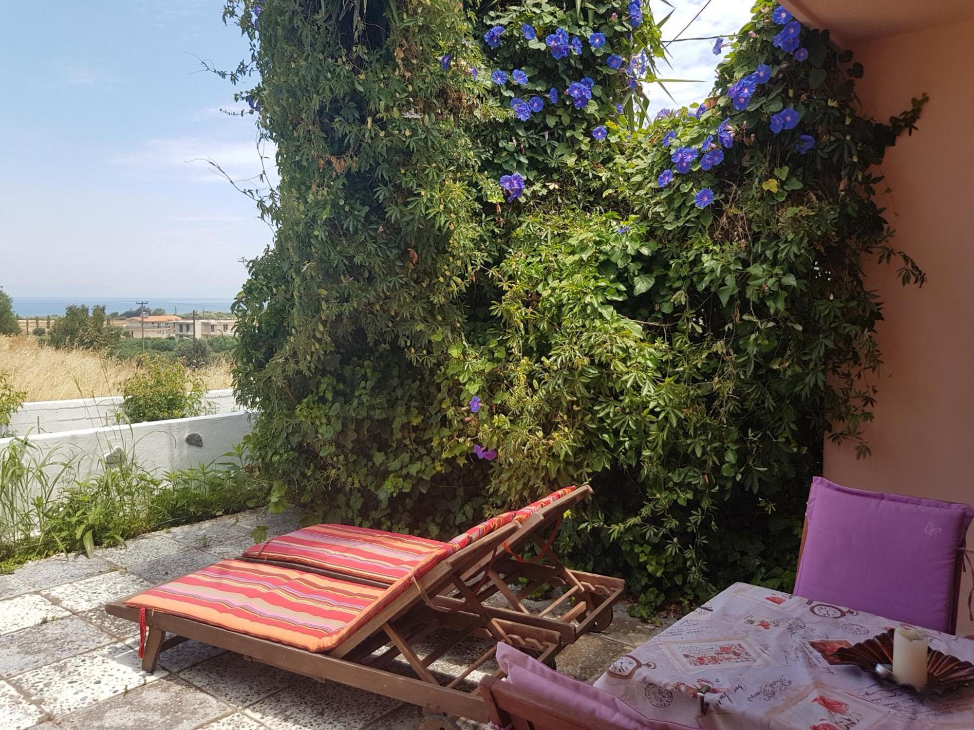 Melina'S Apartments Kalavárda المظهر الخارجي الصورة