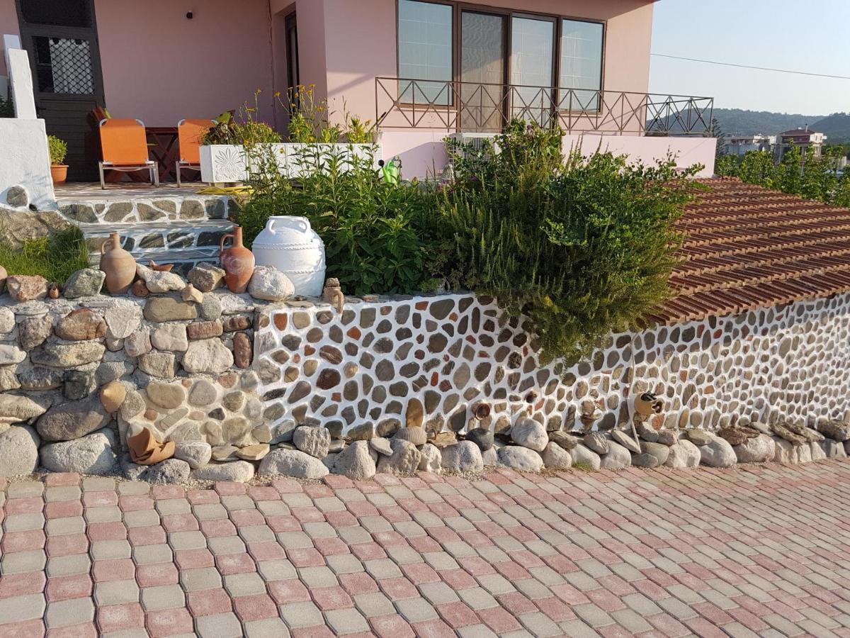 Melina'S Apartments Kalavárda المظهر الخارجي الصورة